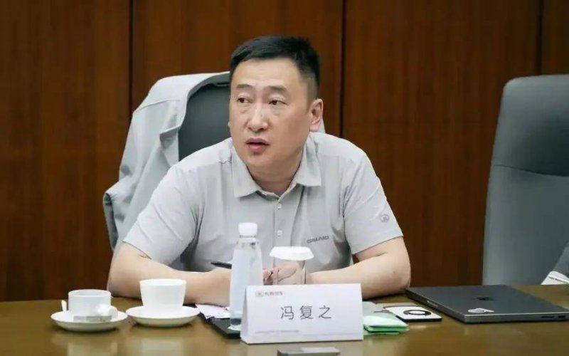 河北首个跨境公路运输集结中心开展运营